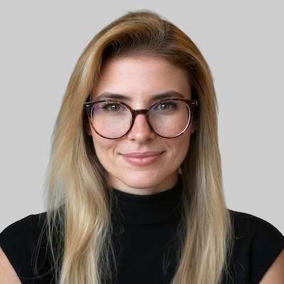 Julia Chandler photo